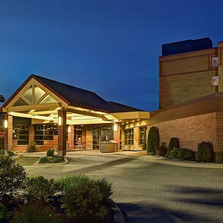 The Water Tower Inn - BW Premier Collection Sault Ste. Marie Exterior photo